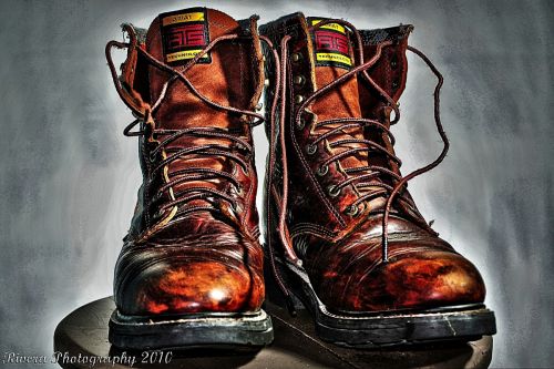 Fotografia de Fotgrafo de Guayaquil Carlos Rivera - Galeria Fotografica: Fotos de Guayaquil Ecuador, retratos y mas - Foto: Mis botas de trabajo de campo