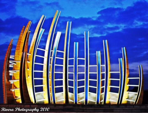 Fotografia de Fotgrafo de Guayaquil Carlos Rivera - Galeria Fotografica: Fotos de Guayaquil Ecuador, retratos y mas - Foto: Glorieta art?ica malecon del salado Guayaquil