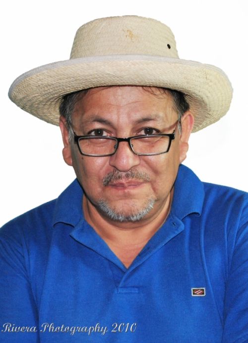 Fotografia de Fotgrafo de Guayaquil Carlos Rivera - Galeria Fotografica: Fotos de Guayaquil Ecuador, retratos y mas - Foto: Autoretrato