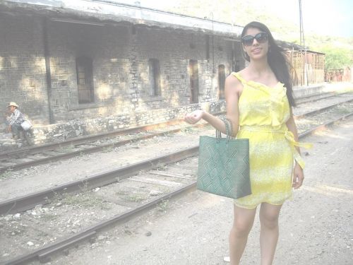 Fotografia de cuty0505 - Galeria Fotografica: busco modelo para modelar mis bolsas - Foto: 