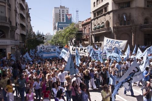 Fotografia de jorgesuarez - Galeria Fotografica: Period�sticas - Foto: En marcha