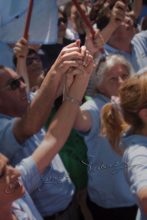 Fotografia de jorgesuarez - Galeria Fotografica: Period�sticas - Foto: La fuerza de la union