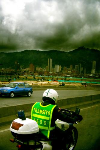 Fotografia de colorsonica - Galeria Fotografica: estetica fragmentada - Foto: policia
