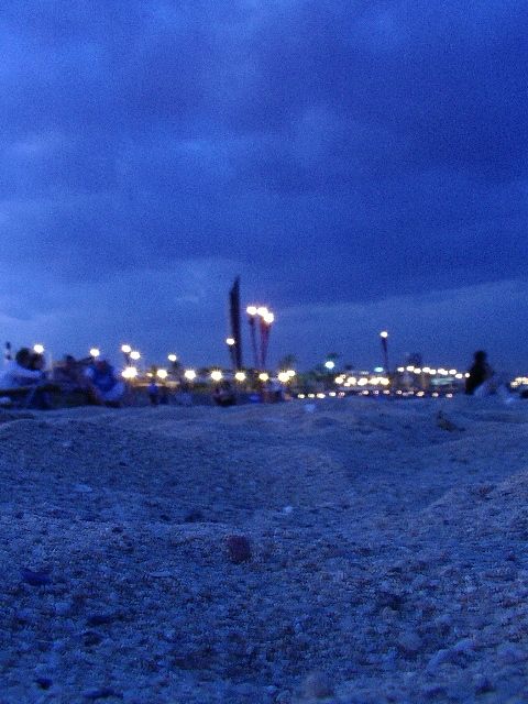 Fotografia de Stopspeed800allway - Galeria Fotografica: FESTIBIKE 2007 - Foto: Noche en playa de Barcelona