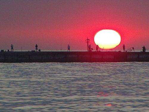 Fotografia de Stopspeed800allway - Galeria Fotografica: FESTIBIKE 2007 - Foto: Amanecer rojo en Barcelona
