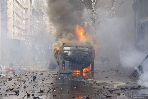 Fotografia de stilleto - Galeria Fotografica: Marchas y violencia en Chile - Foto: 