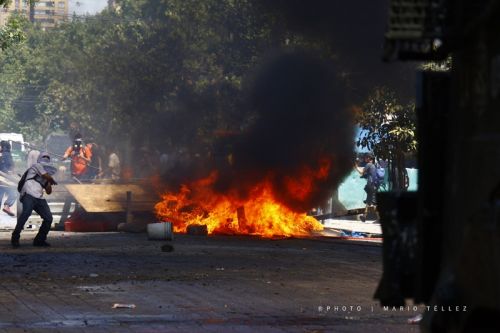Fotografia de stilleto - Galeria Fotografica: Marchas y violencia en Chile - Foto: 
