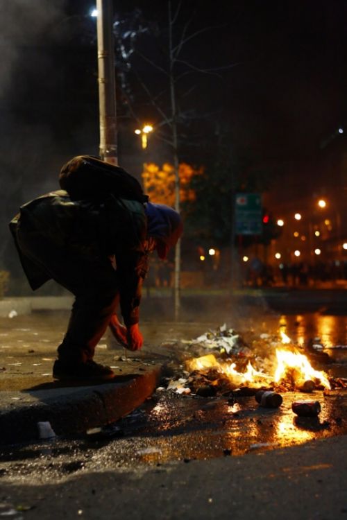 Fotografia de stilleto - Galeria Fotografica: Marchas y violencia en Chile - Foto: 