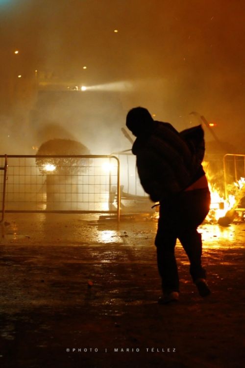 Fotografia de stilleto - Galeria Fotografica: Marchas y violencia en Chile - Foto: 