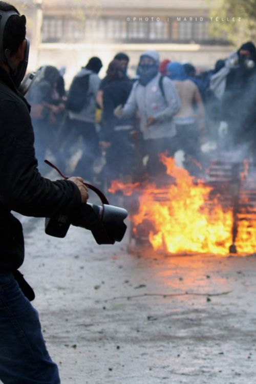 Fotografia de stilleto - Galeria Fotografica: Marchas y violencia en Chile - Foto: 