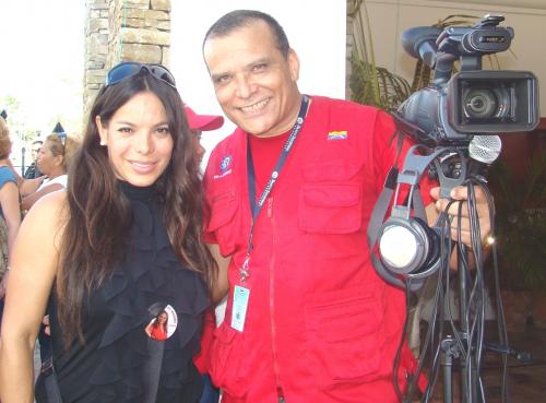 Fotografia de Faustino - Galeria Fotografica: Milka Duno - Foto: 	Gran simpatia 							