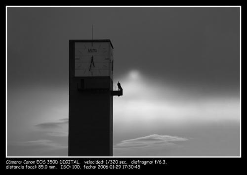 Fotografia de Daniel A. Rodrguez Snchez - Galeria Fotografica: B/N - Foto: EN BUSCA DEL TIEMPO PERDIDO