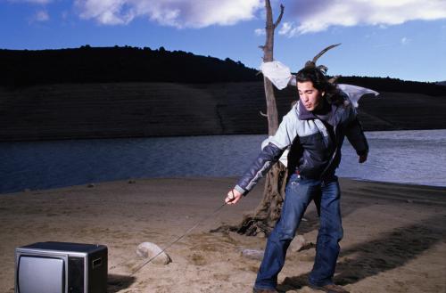 Fotografia de victor canora - Galeria Fotografica: subrealismo a la orilla - Foto: Sacando al perro