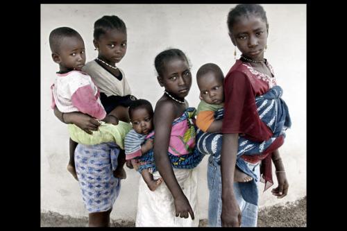 Fotografia de gabriel j. garcia - Galeria Fotografica: senegal(diolas y bassaris) - Foto: familia bassari
