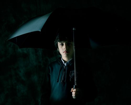 Fotografia de Salvador Sabater - Galeria Fotografica: Personal - Foto: Nio con paraguas
