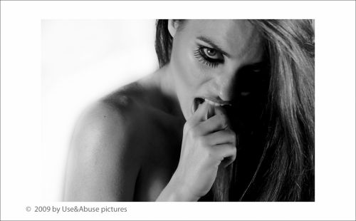 Fotografia de Use&Abuse fotografa y diseo multimedia - Galeria Fotografica: Falso Cabaret - Foto: Material para promocin