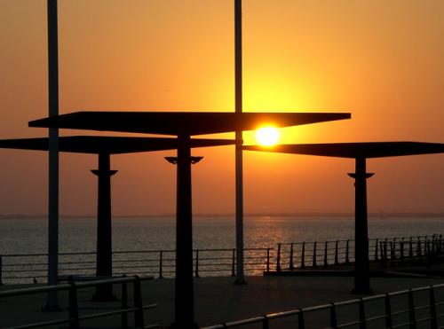 Fotografia de elucevan - Galeria Fotografica: C�diz - Foto: Amanece en C�diz