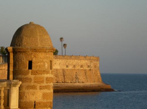 Fotografia de elucevan - Galeria Fotografica: C�diz - Foto: La Alameda