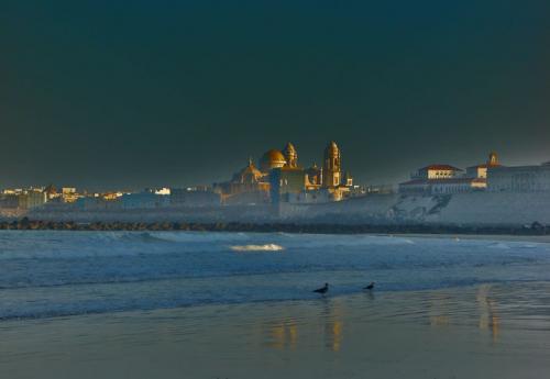 Fotografia de elucevan - Galeria Fotografica: C�diz - Foto: Catedral del Mar