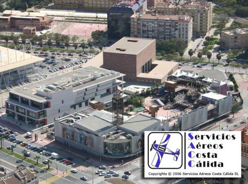 Fotografia de Servicios Areos Costa Clida - Galeria Fotografica: Fotos Areas - Foto: centro de ocio zig zag Murcia