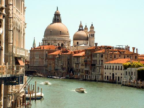 Fotografia de Andrs Lozano - Galeria Fotografica: Los viajes del Capitn Tan - Foto: El Gran Canal