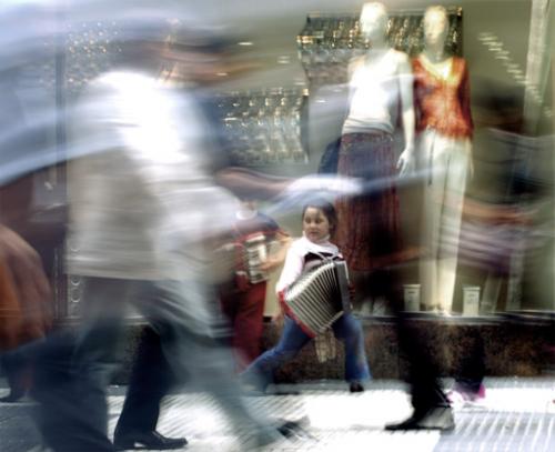 Fotografia de Sin Nombre - Galeria Fotografica: Nios grandes - Foto: Bailando por la moneda