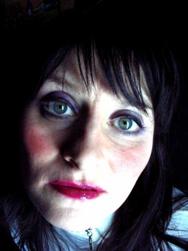 Fotografia de Sin Nombre - Galeria Fotografica: Retratos - Foto: Esperando aburrida