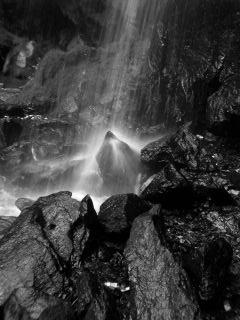 Fotografia de victor - Galeria Fotografica: B/N - Foto: cascada2