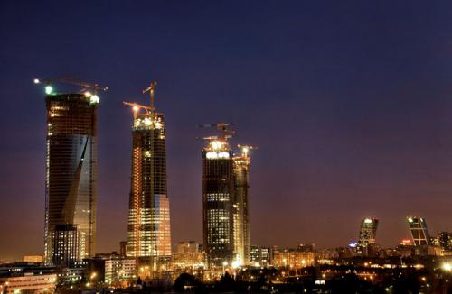 Fotografia de theiban - Galeria Fotografica: Madrid City, fotografias - Foto: Rascacielos en Construccin