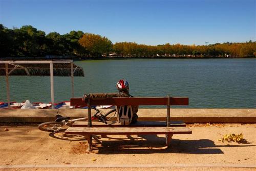 Fotografia de theiban - Galeria Fotografica: Madrid City, fotografias - Foto: Un Respiro en el Lago de la Casa de Campo