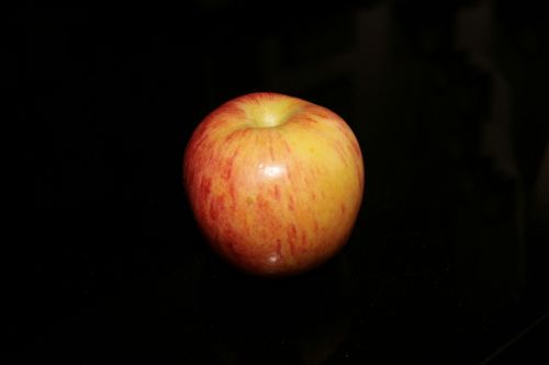 Fotografia de juanperez1949 - Galeria Fotografica: Naturaleza - Foto: Manzana solitaria