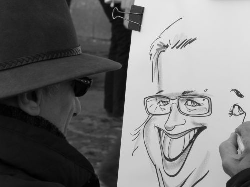 Fotografia de Gracia B. - Galeria Fotografica: Caricaturista - Foto: caricaturista