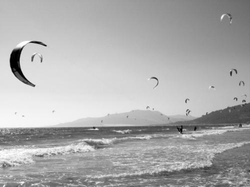 Fotografia de MILUNO estudio creativo - Galeria Fotografica: Fotos en b/n de Pablo del Molino - Foto: kitesurfing