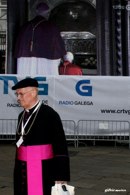 Fotografia de geneva - Galeria Fotografica: A SOTANA DO PODER - Foto: 