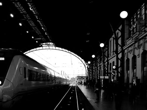 Fotografia de J. Garca - Galeria Fotografica: arquitecturas confrontadas - Foto: tren