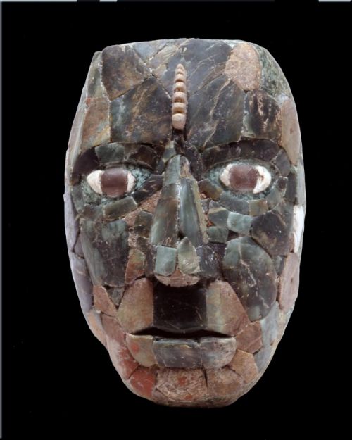 Fotografia de MR. FOTO - Galeria Fotografica: MR. FOTO - Foto: Mascara ofrenda reyna roja