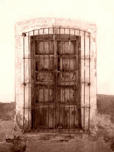 Fotografia de Andr Fezlo - Galeria Fotografica: Miradas Coloniales - Foto: De antao