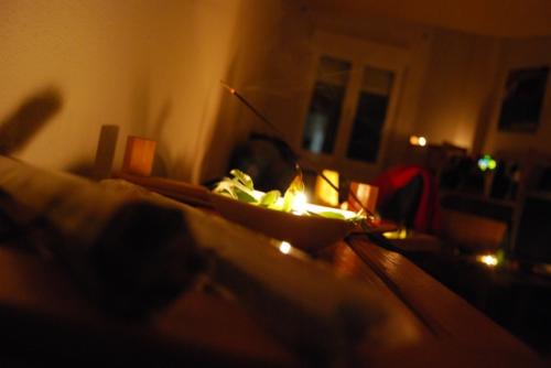 Fotografia de jimyrossi - Galeria Fotografica: EL VERDADERO ARTE ESTA EN LA CALLE - Foto: incienso