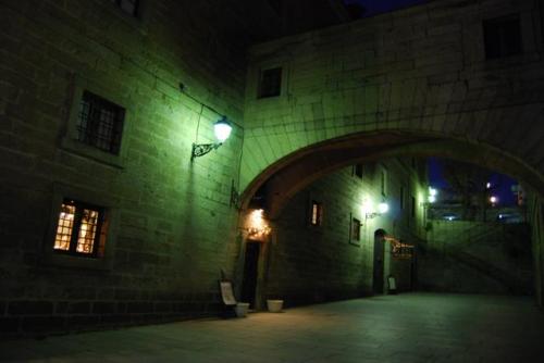 Fotografia de jimyrossi - Galeria Fotografica: EL VERDADERO ARTE ESTA EN LA CALLE - Foto: callejon navideo