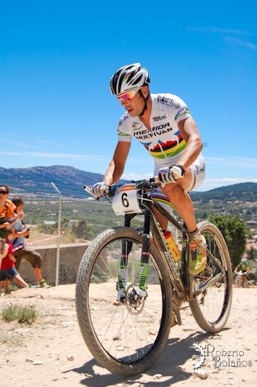 Fotografia de Roberto Bolaos - Galeria Fotografica: Cto. Espaa MTB Becerril de la Sierrra - Foto: 