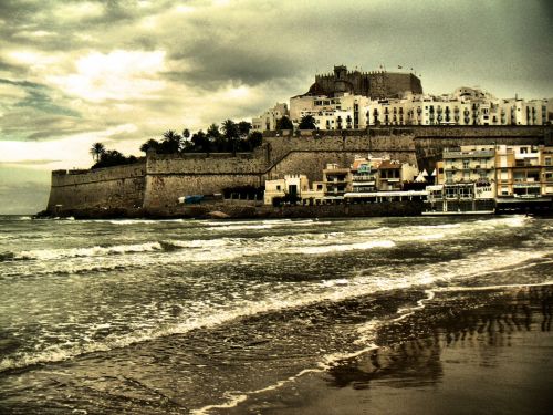 Fotografia de TORIL - Galeria Fotografica: CIUDAD EN EL MAR - Foto: 