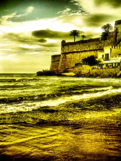 Fotografia de TORIL - Galeria Fotografica: CIUDAD EN EL MAR - Foto: 