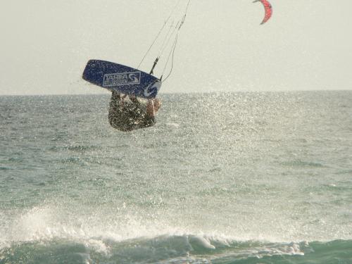 Fotografia de Juan A. Ortiz - Galeria Fotografica: Surf & Kitesurf - Foto: 