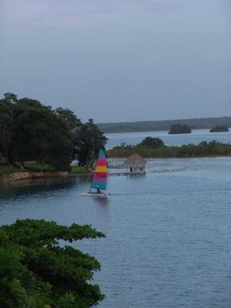 Fotografia de Jos Ma. Alva Lefaure - Galeria Fotografica: Playas de Cancn y Riviera Maya - Foto: 