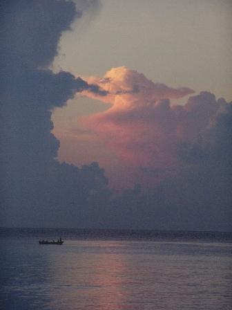 Fotografia de Jos Ma. Alva Lefaure - Galeria Fotografica: Ruinas y algo ms - Foto: La pesca en el mar