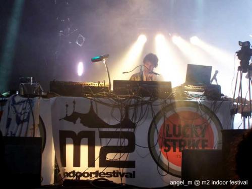 Fotografia de angel_m - Galeria Fotografica: m2 - monegros indoor festival - Foto: jamie lidell