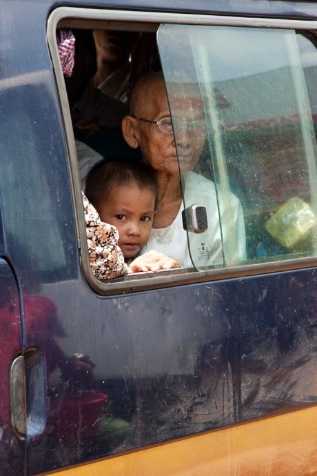 Fotografia de JESS BOTARO - Galeria Fotografica: LA MIRADA DE CAMBOYA - Foto: 