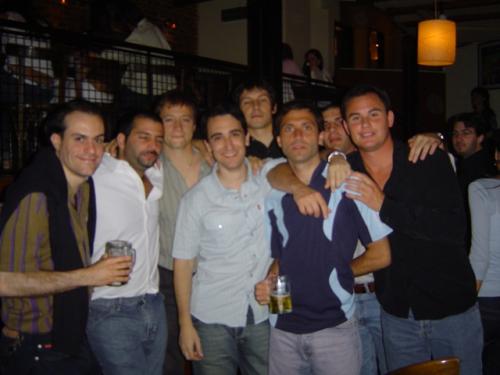 Fotografia de Matias - Galeria Fotografica: Cumplea�os 2005 - Foto: economistas?