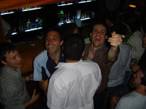 Fotografia de Matias - Galeria Fotografica: Cumplea�os 2005 - Foto: y se fue la tercera...