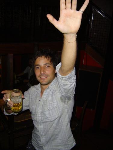 Fotografia de Matias - Galeria Fotografica: Cumplea�os 2005 2da Parte - Foto: gracias por el disco zurdito...